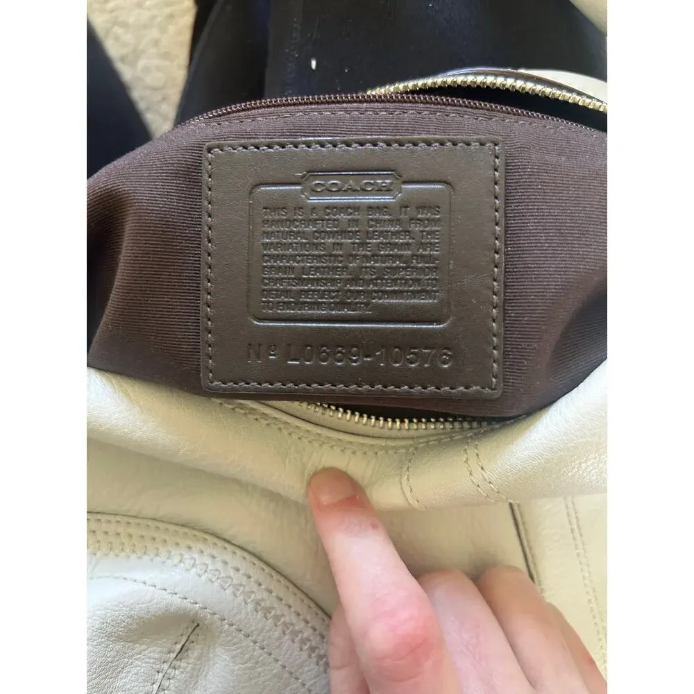 Coach White Leather Hobo Shoulder Bag with Dark Brown Strap